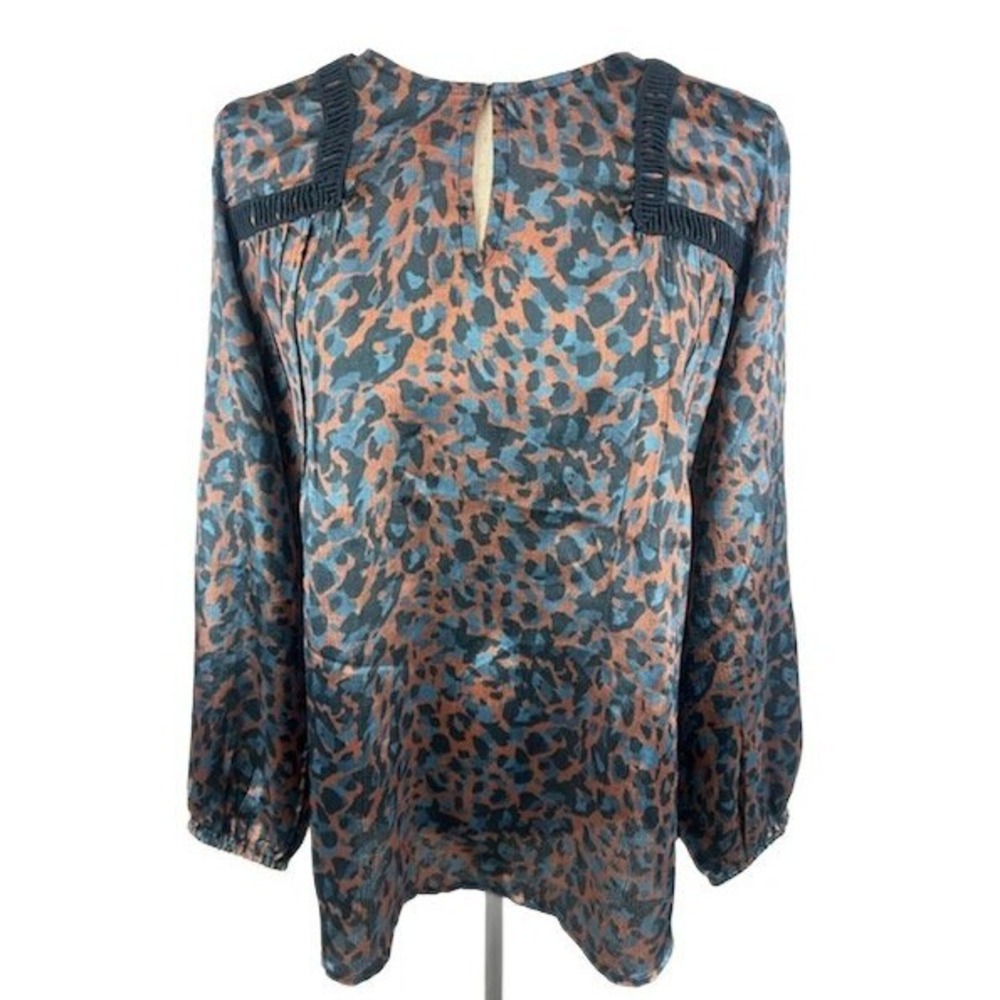 Soft Surroundings Leopard Print Long Sleeve Blouse Top Womens Size Medium